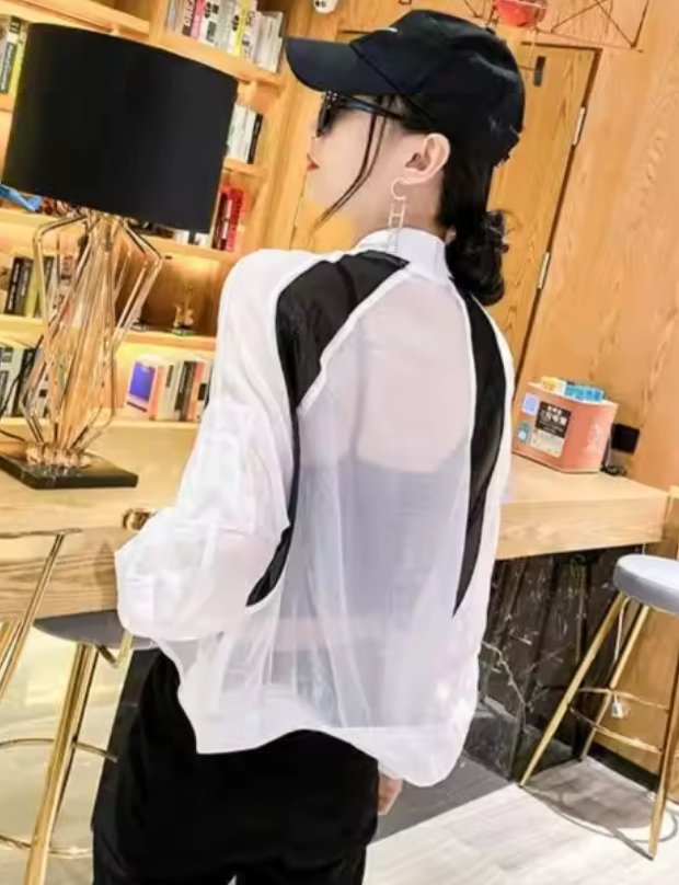本日はレディース、これからの季節に向けたデザインを一着追加しておきました。

サイズはSから2Xlとなります。