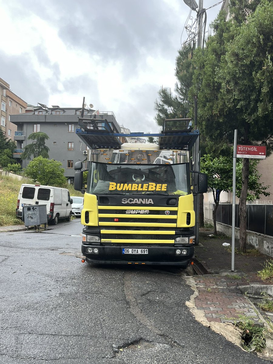 masakral's tweet photo. Emekli otobot maaşı yetmeyince hayat https://t.co/0UpEXo7cb1