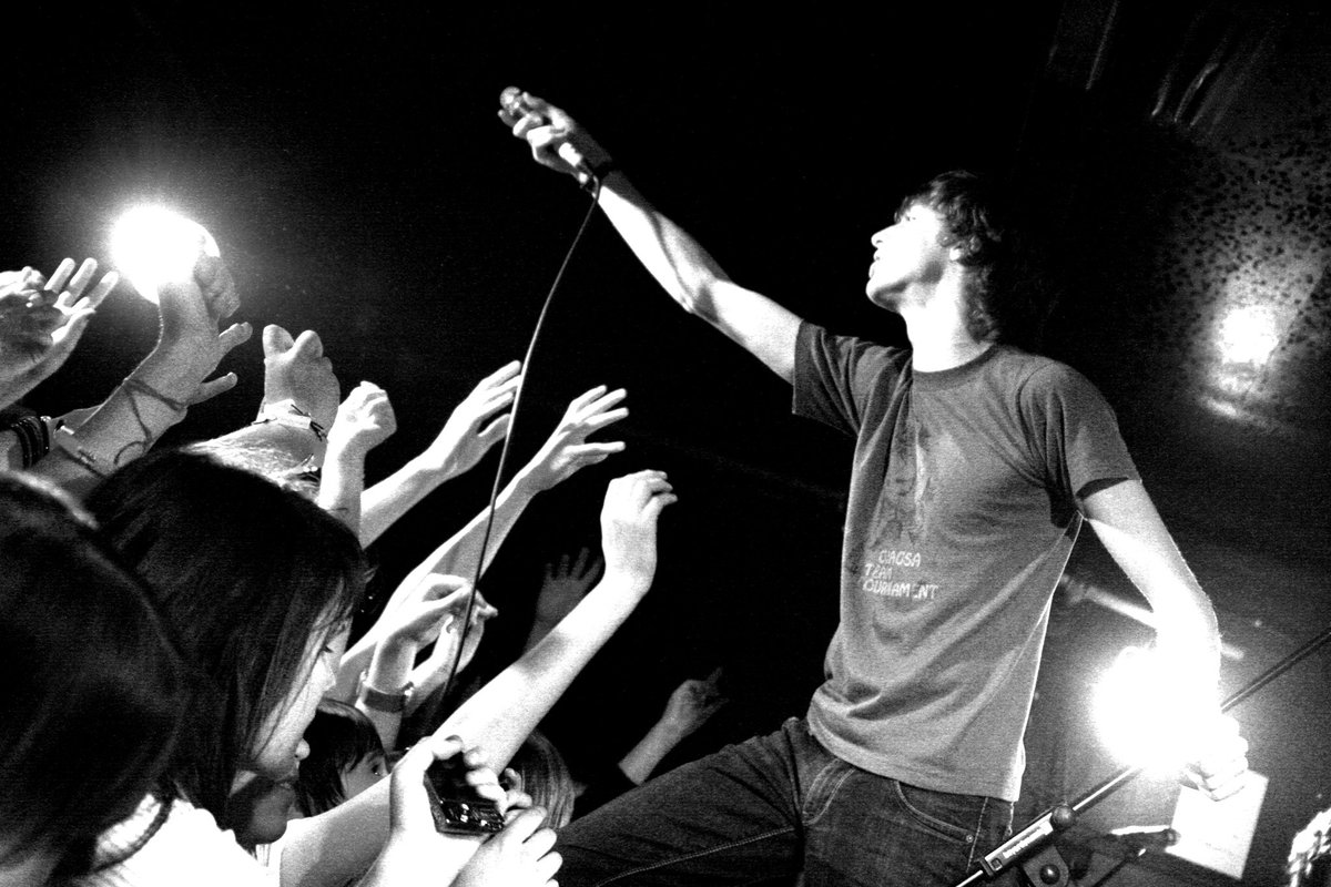 inpia's tweet photo. @theindyreview @mummraofficial @CassinoMusic @dustinkensrue @viewofficial Blast from the past! I photographed Mumm-Ra a few times back in the day! Most recently 2007 :-) https://t.co/H8AE3sG6Vq