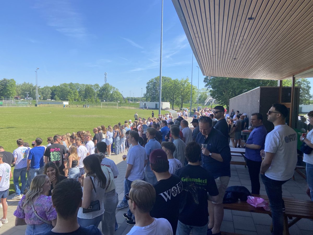 Halverwege de 1e helft is het bij RFC 2 - VOAB 2 vooralsnog 1-0 voor de thuisploeg!! 💚🖤💪