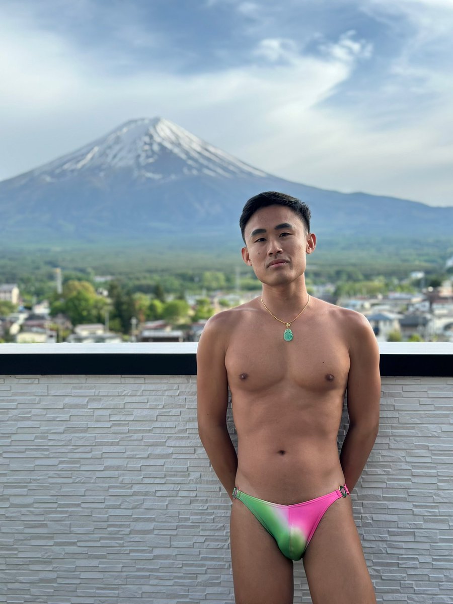 Gotta bring my swimwear out to Mt. Fuji for a spin.