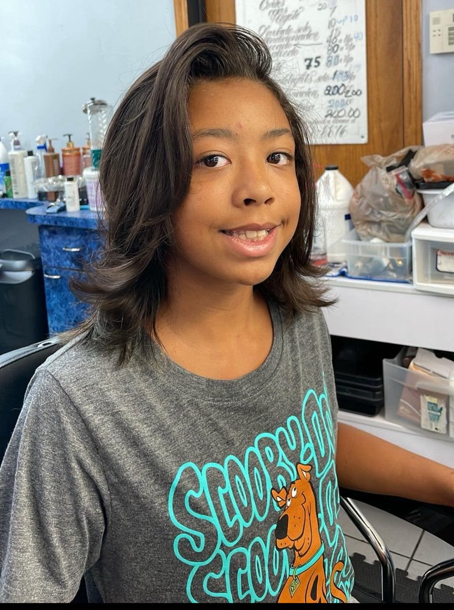LockharTVMedia's tweet image. #CRITICALLYMISSING #PleaseShare The Milwaukee Police Department is seeking the public’s assistance in locating critically missing Nevaeh Thompson.
 
Nevaeh is described as an 11 year old black female, 5'04", 95 lbs., black hair, and brown eyes. Nevaeh was last seen wearing black