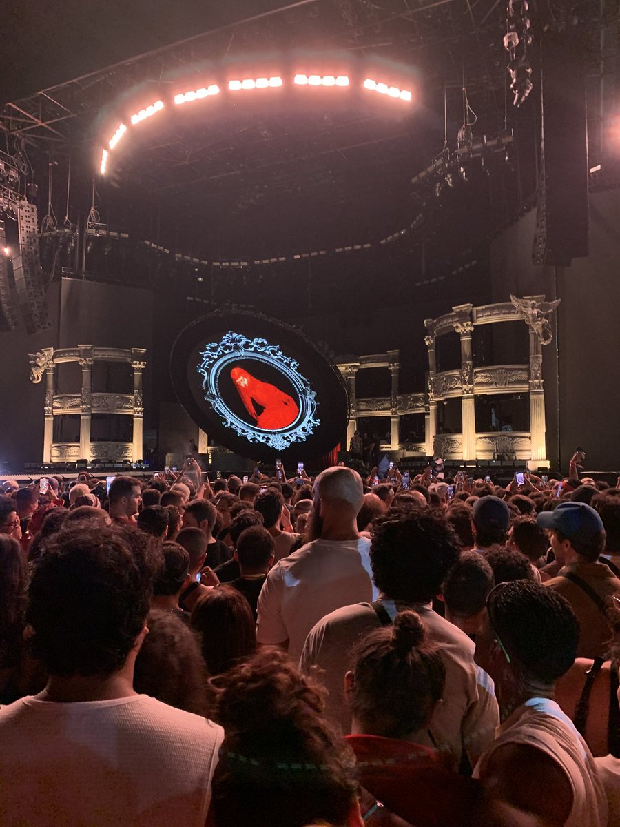 fiicordeiro's tweet photo. 1 semana do show da minha vida! Como superar? https://t.co/9byda9d9im