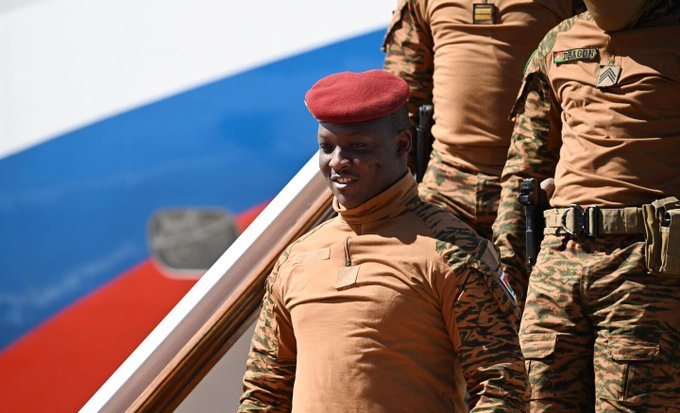 Sputnik Afrique's Threads – Thread Reader App