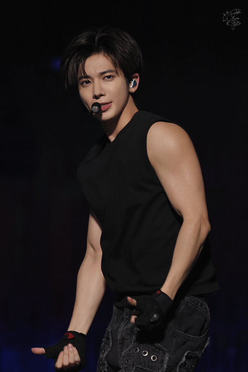 한성✯Hansung tweet media