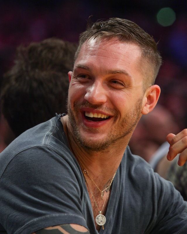 Hardydoingstuff's tweet image. Tom Hardy at a Lakers game in 2011