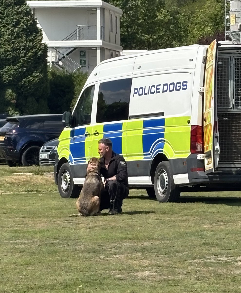 WY Police Dogs (@wypdogs) on Twitter photo PC Greenup and PD Mali done for the day and enjoying some downtime and fusses <a href="/PoliceDogTrials/">National Police Dog Trials UK</a> PC Greenup and PD Mali done for the day and enjoying some downtime and fusses <a href="/PoliceDogTrials/">National Police Dog Trials UK</a>
