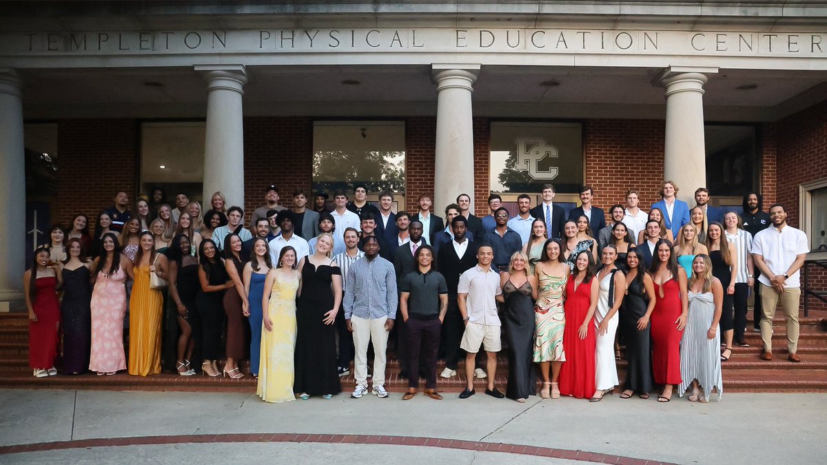 Today, our Blue Hose seniors officially become alumni 🎓

Congratulations to all our graduates! 💙

#GoBlueHose