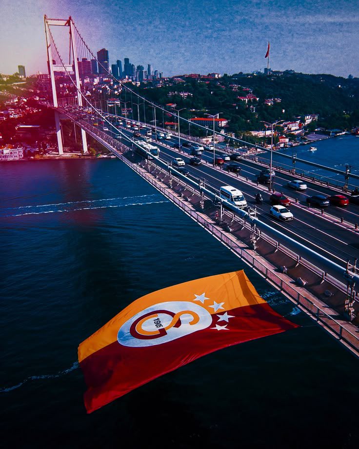 BÜYÜK GALATASARAY SANA CAN FEDA!