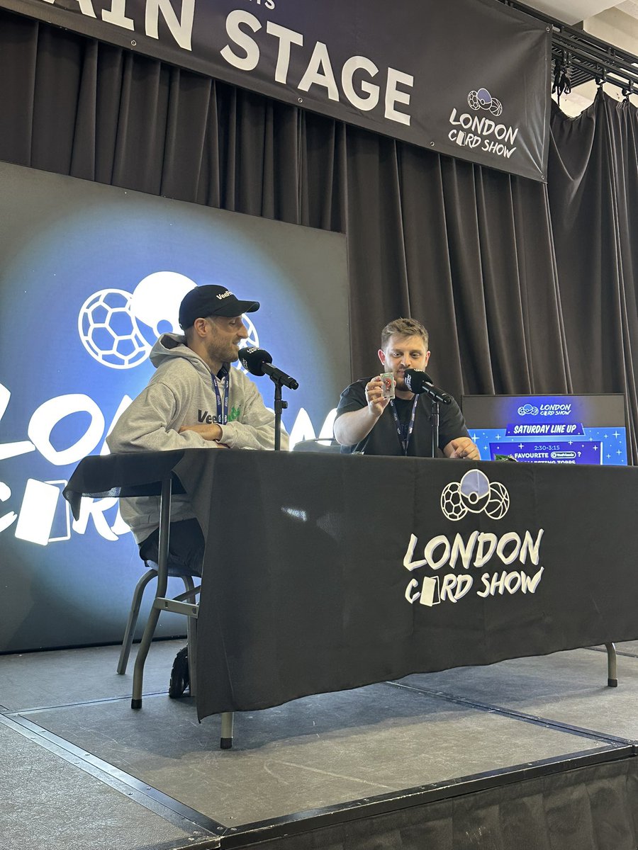 Pulling <a href="/Topps/">Topps</a> chrome on main stage <a href="/LondonCardShow/">London Card Show</a> with <a href="/krainak/">Andy Krainak</a> and <a href="/veefriends/">VeeFriends</a>