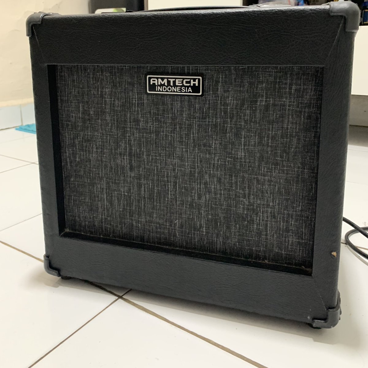 ohsungmint's tweet image. WTS 
indo only
Jual Ampli bass amtech 30b, dm for price
#jual #amplifier #amtech