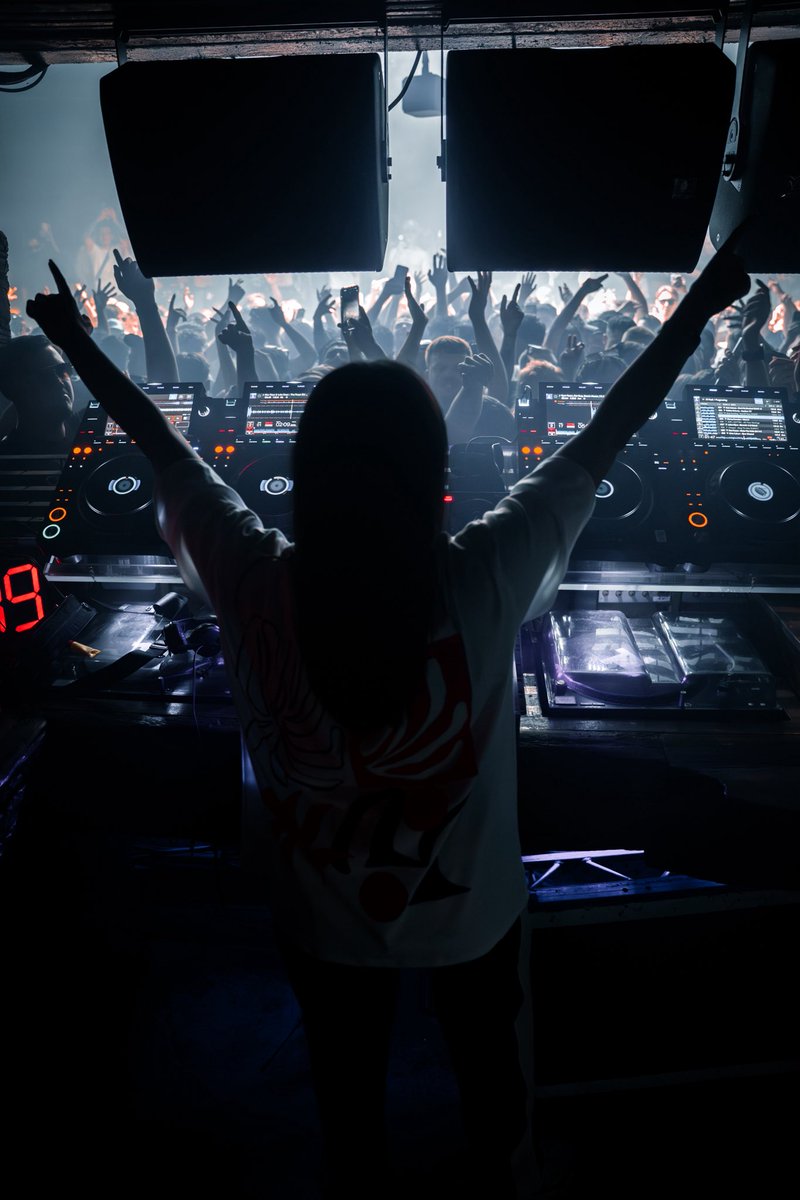 Sold out fabric last night, dream come true ❤️