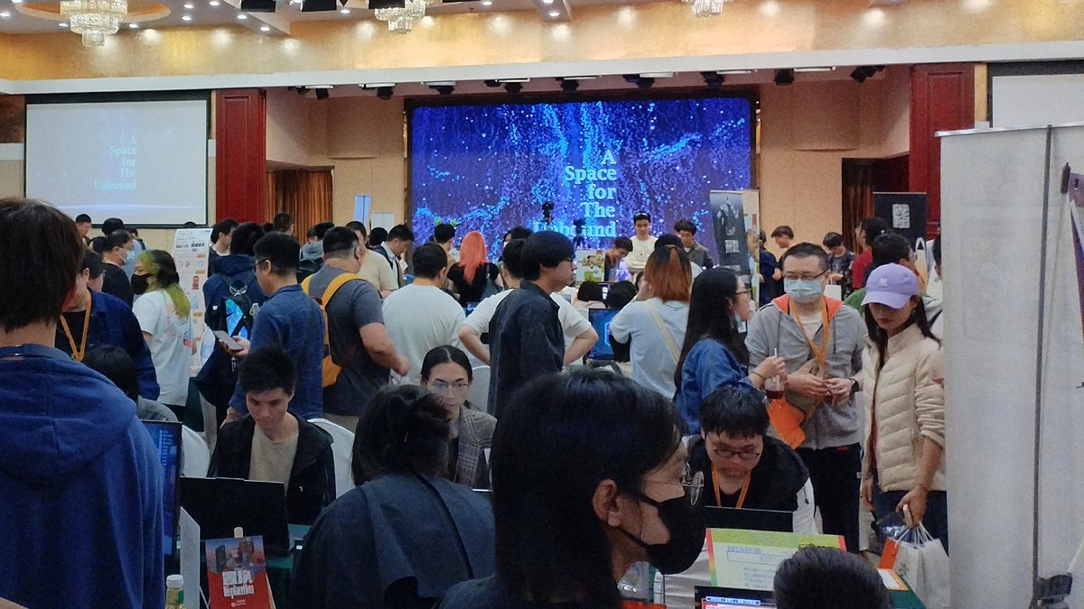 BIOKUBE_CN's tweet image. Atma & Raya’s journey at Beijing Indie Games Only is finished. Didn’t expect so many people would come to this one-day event. Thanks for dropping by and playing A Space for the Unbound @ASFTUgame!
store.steampowered.com/app/1201270/