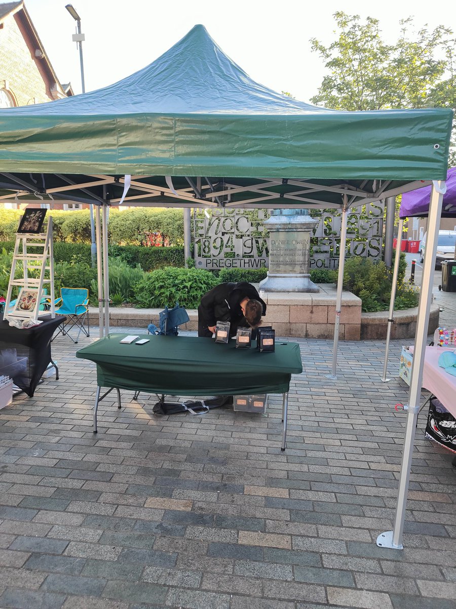 Great day at Mold Market with TyG Coffi! All profits going towards <a href="/Teams4u/">Teams4u</a> to make a real difference.
Behind every bag of TyG Coffi is a young entrepreneur learning the ropes.
#YouthTraders  #Teams4U #MoldMarket