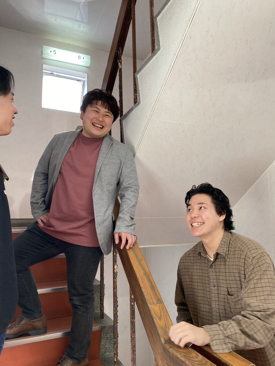 haru_okugawa's tweet photo. 本日は本番の会場を借りて稽古しました。
沢山のものが見えて来ました。

音響と照明も一緒に合わせて頂きましたが、発見と驚きの連続。

本番までのこり1週間。
期待と楽しみ、不安と焦りが押し寄せてきます。
全員で最後まで走り続けます。
是非ご覧ください！

予約URL
https://t.co/J4azyfLRkW https://t.co/nAp1tbMiS8