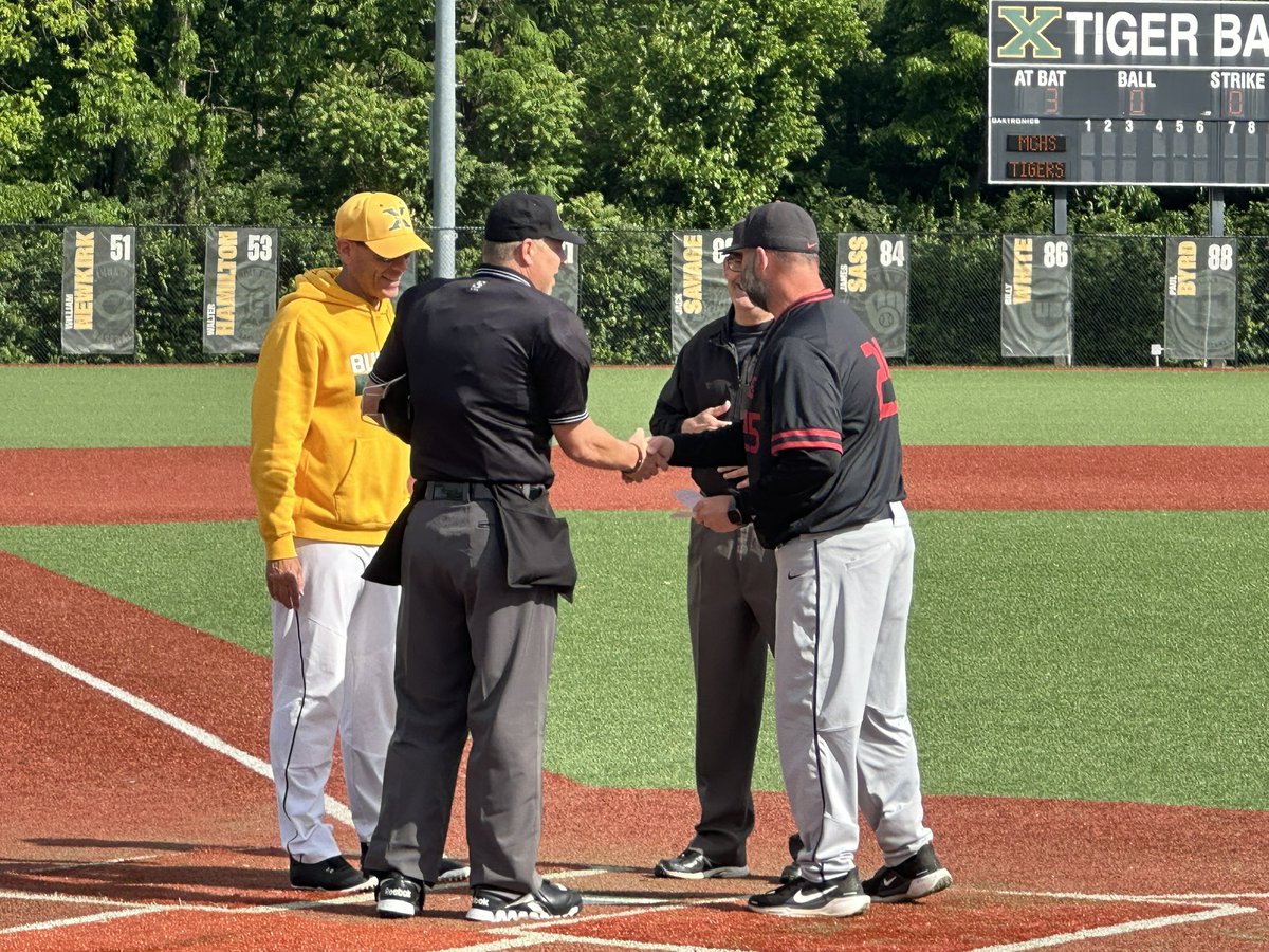 Prep Baseball Kentucky (@prepbaseballky) on Twitter photo 🚨Good morning from Louisville as we are at St. X home of the current #1 in Ky <a href="/StXTigersBSB/">Tiger Baseball</a> who have a massive matchup today with #4 <a href="/stang_baseball/">McCracken County Baseball</a> in what is the first of 3 games as after this we head to #2 <a href="/BaseballBruins/">Ballard Baseball</a> for ✌️more 🚨
<a href="/prepbaseball/">Prep Baseball</a> || 🫵#BeSeen 👀 🚨Good morning from Louisville as we are at St. X home of the current #1 in Ky <a href="/StXTigersBSB/">Tiger Baseball</a> who have a massive matchup today with #4 <a href="/stang_baseball/">McCracken County Baseball</a> in what is the first of 3 games as after this we head to #2 <a href="/BaseballBruins/">Ballard Baseball</a> for ✌️more 🚨
<a href="/prepbaseball/">Prep Baseball</a> || 🫵#BeSeen 👀