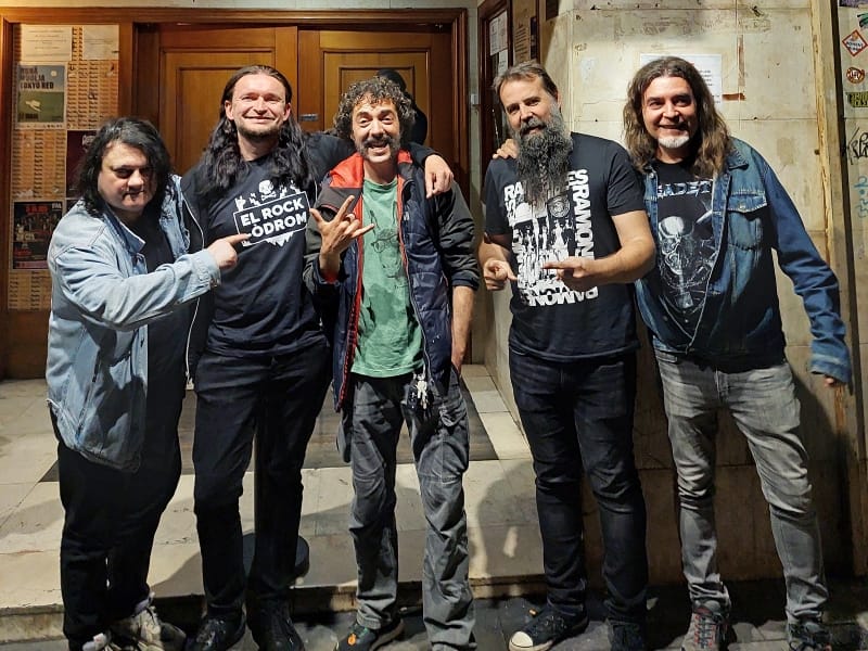Oleh Dohval, <a href="/tombairot/">Oleh</a>, articulista a el Rock-Òdrom, d'ona-Sants radio, ha publicat aquest article del concert de disabte passat, feu-li un cop d'ull companys!!!
elrockodrom.cat/astral-warrior…