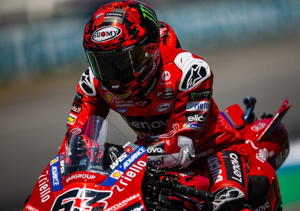 Reíros reíros, pero mañana este hombre hará una másterclass y callará bocas, nos vemos mañana.