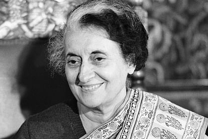 हमारे बा'द महफ़िल में अफ़्साने बयाँ होंगे
बहारें हम को ढूँढेंगी न जाने हम कहाँ होंगे

~~ मजरूह सुल्तानपुरी❤️