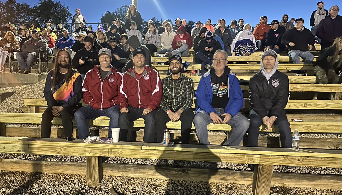 A rain out in Owensboro last night allowed time for some ASCS crew to go catch non-wing 410s at Bloomington.