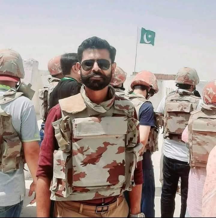 ShaheerSialvi's tweet photo. In solidarity with my Sher Dalair Jawans ❤ 

#PakistanZindabad #OperationBunyanulMarsoos https://t.co/cGc5C1woZc
