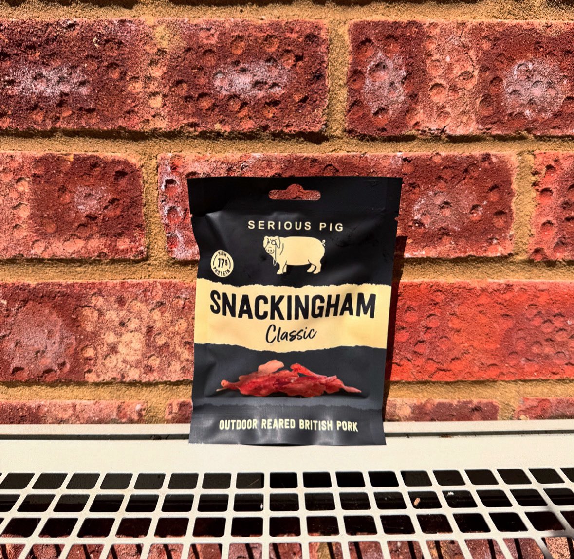 themagnetpub's tweet photo. Back IN STOCK at The Magnet 🧲
From @SeriousPig we have Snacking Ham. Tender slices of air-dried British pork 😋🍖
#MagnetMicropub #ColchesterPub #Colchester #ColchesterBusiness #EssexPub #SeriousPig #BarSnacks #MicroPub https://t.co/Aood1VYSMU