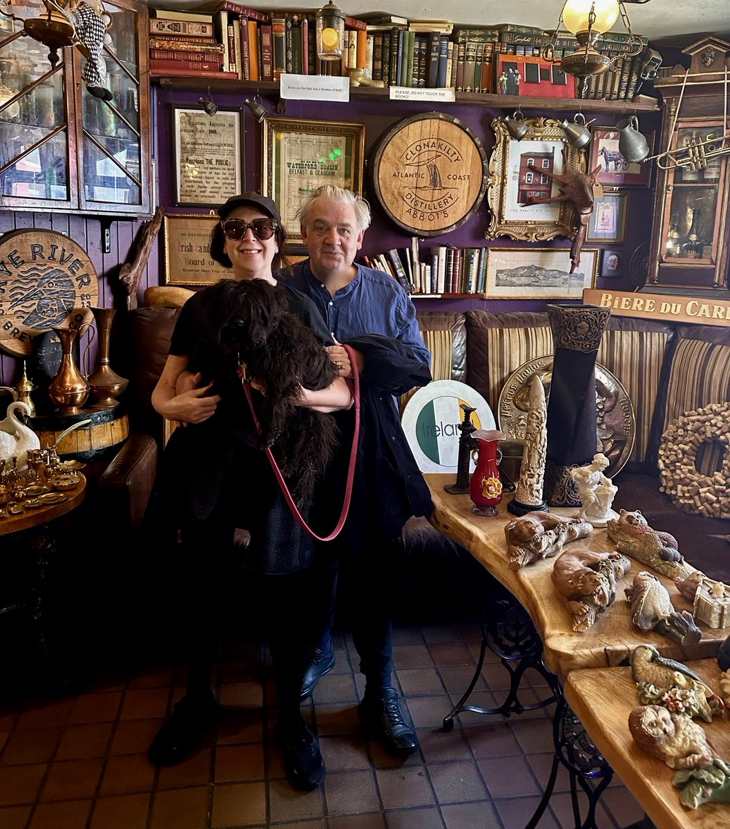 On our weekly visit to Republican Plot with Mary Murphy called across street to weekend market <a href="/abbotsalehouse/">Abbots Ale House</a> : Craft, woodwork, sculpture, antiques &amp; collectables. interesting Irish War of Independence rifle] great chatting with Anton &amp; Caoimhin de Bhailis <a href="/droningmaudland/">caoimhindebhailis</a>