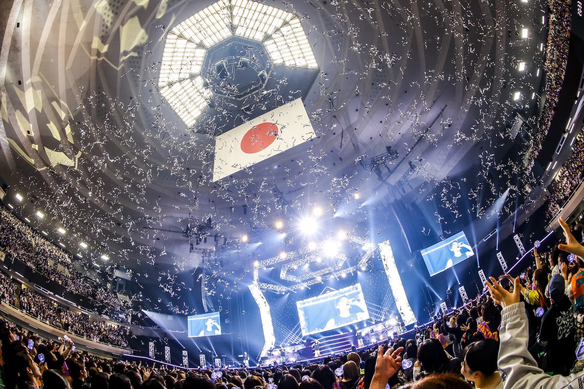 Emo!miu/エモミュー (@emo_miu) on Twitter photo 【ONE N’ ONLY】
結成7年で辿り着いた夢の舞台。ツアーファイナル•日本武道館公演2Days開催🤍💐
秋ツアー『LIVE TOUR 2025「LUMINA」』発表。ファイナルは、初のアリーナワンマンとなる"ぴあアリーナMM"🏟️
⏬詳細は
🔗emomiu.jp/news/226396/
<a href="/onenonly_tokyo/">ONE N' ONLY / ワンエンオンリー</a> #ONENONLY #ワンエン #SWAG #Emomiu 【ONE N’ ONLY】
結成7年で辿り着いた夢の舞台。ツアーファイナル•日本武道館公演2Days開催🤍💐
秋ツアー『LIVE TOUR 2025「LUMINA」』発表。ファイナルは、初のアリーナワンマンとなる"ぴあアリーナMM"🏟️
⏬詳細は
🔗emomiu.jp/news/226396/
<a href="/onenonly_tokyo/">ONE N' ONLY / ワンエンオンリー</a> #ONENONLY #ワンエン #SWAG #Emomiu