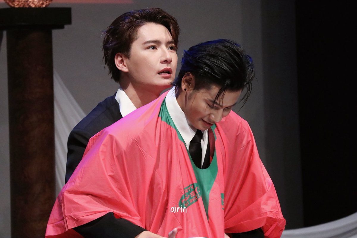 anglemoon_'s tweet image. 二人羽織真剣すぎた😂

#ThaiFestivalSpecialFM2025xKS 
#KristSingto #KristPerawat