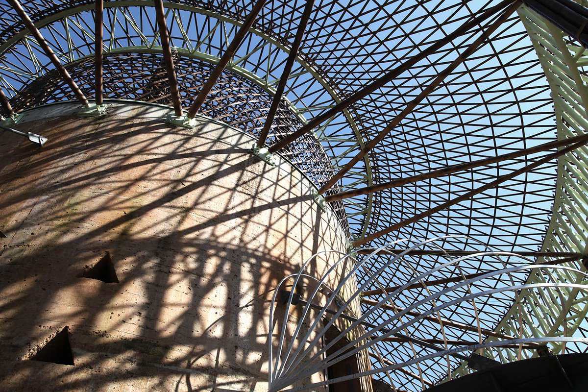 w_emerg's tweet image. Can bamboo and earth replace concrete? In Baoxi, China, Studio Anna Heringer’s bamboo hostels prove that natural materials can build beauty, sustainability, and cultural identity in modern architecture.
#BambooArchitecture #AnnaHeringer #BaoxiChina #NaturalMaterials #RammedEarth