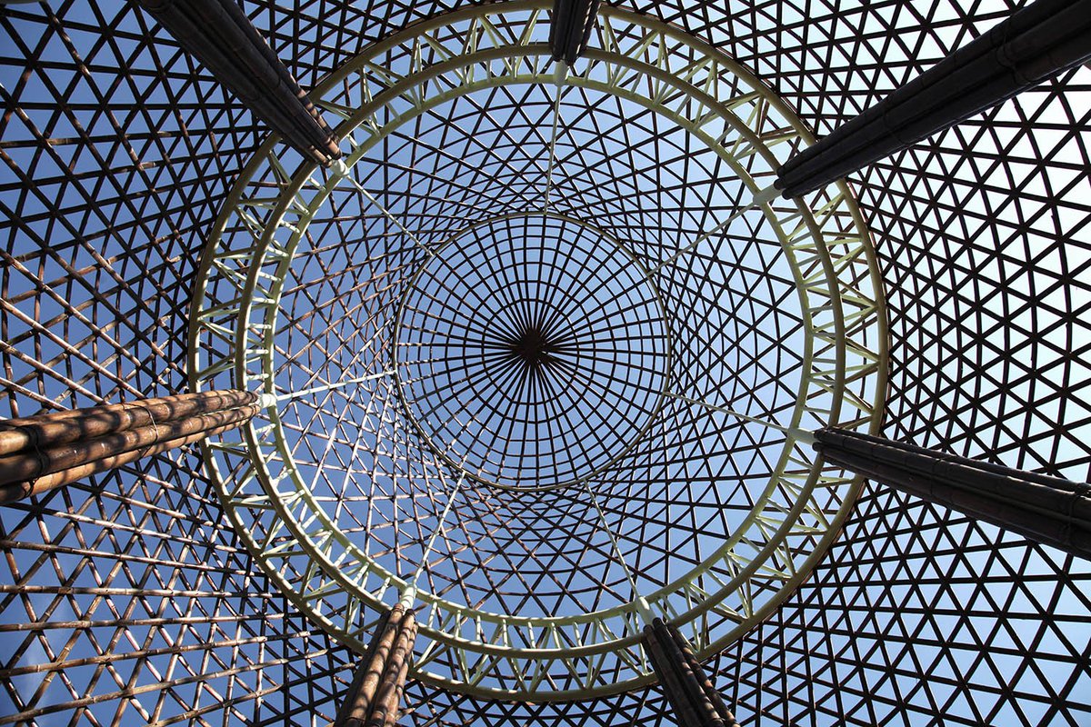 w_emerg's tweet image. Can bamboo and earth replace concrete? In Baoxi, China, Studio Anna Heringer’s bamboo hostels prove that natural materials can build beauty, sustainability, and cultural identity in modern architecture.
#BambooArchitecture #AnnaHeringer #BaoxiChina #NaturalMaterials #RammedEarth