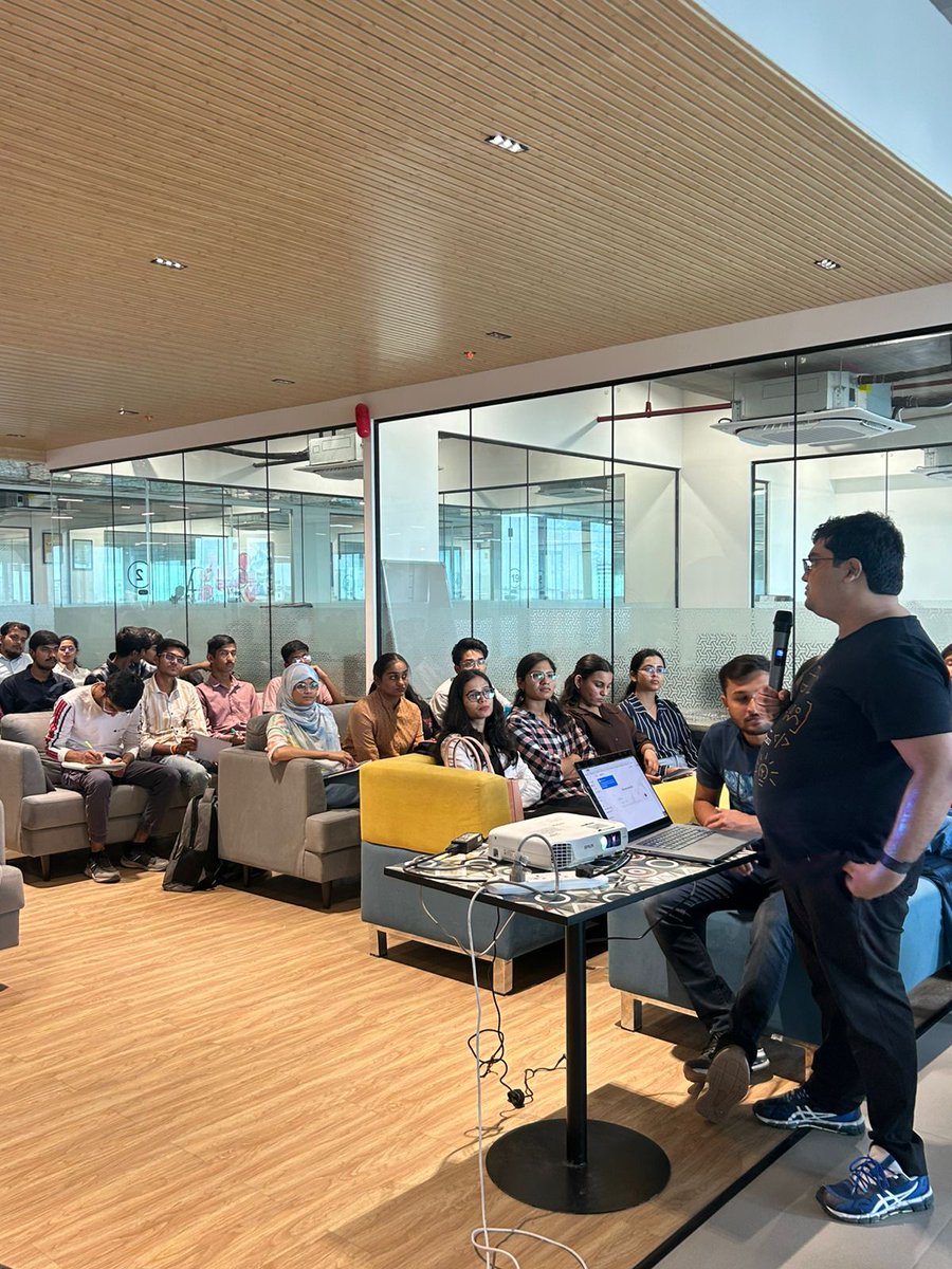 Machine Learning Indore tweet media