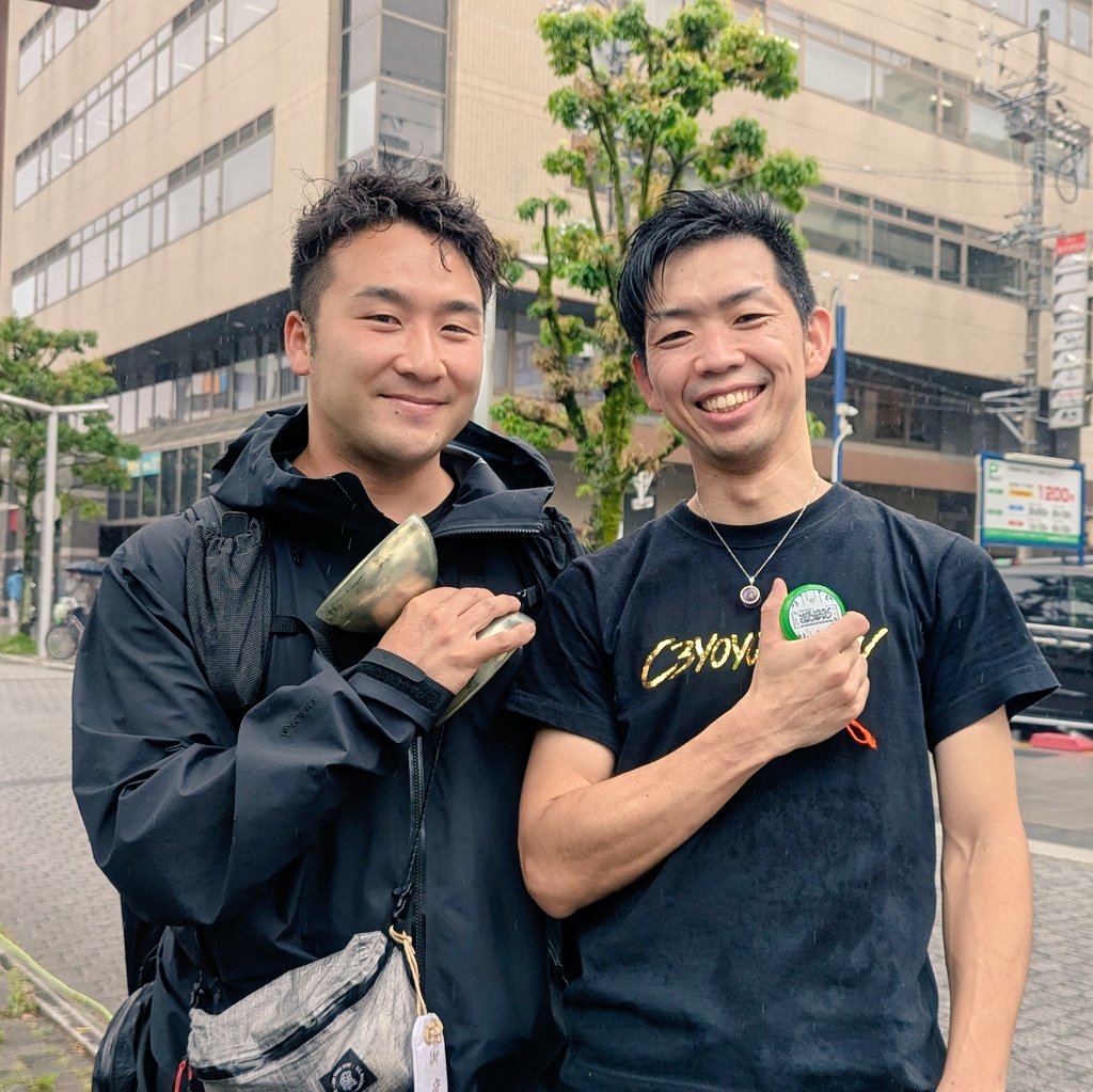 Rei_4A's tweet photo. 凱旋公演帰りのゆうさくが来てくれた!ありがとう!! @MochiJuggles
#ヨーヨー #あおばフェス
#YoForIt #城北小 https://t.co/PNuhSfWQde