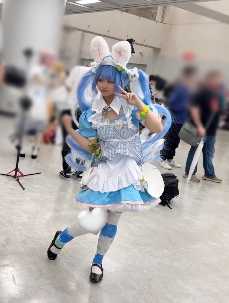 ※cos
お疲れ様でした！👯‍♀️で🐰とEaster Bunnyの歌みた衣装併せした！🐇🥚🩵🩷
ウィッグのせいで中々自由が効かずいっぱいご迷惑したんですが皆さん優しく構ってくれた……😭😭✨✨✨
靴下はなぎしゃわしゃんが作ってくれた可愛い🧦🧦
#アコスタ池袋