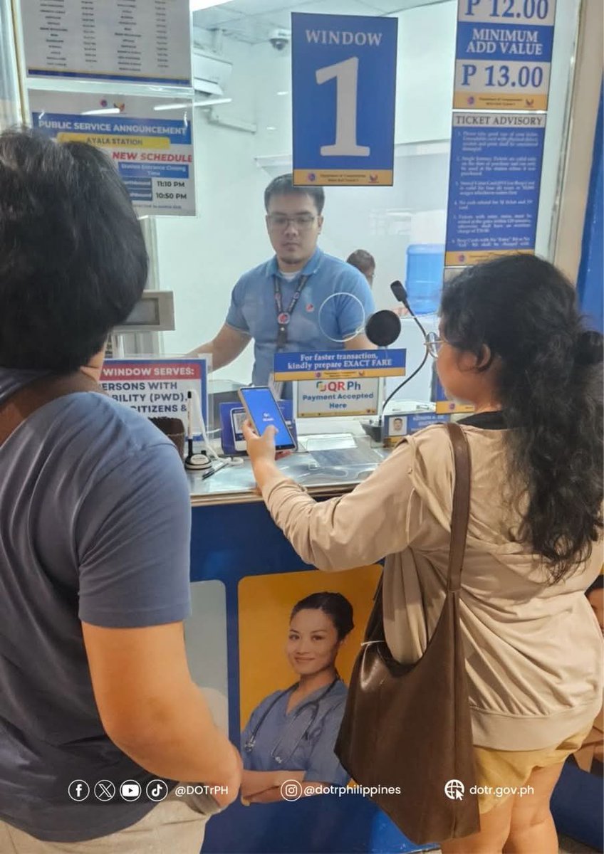 NET25TV's tweet image. CASHLESS PAYMENT SA TREN!

TINGNAN: Tumatanggap na ng cashless payment sa MRT-3 simula ngayong Sabado, Mayo 10, kasunod ng pilot testing ng GCash para sa contactless payment option sa lahat ng istasyon ng tren.

📷: DOTr MRT-3

#NET25NewsandInformation #MRT3