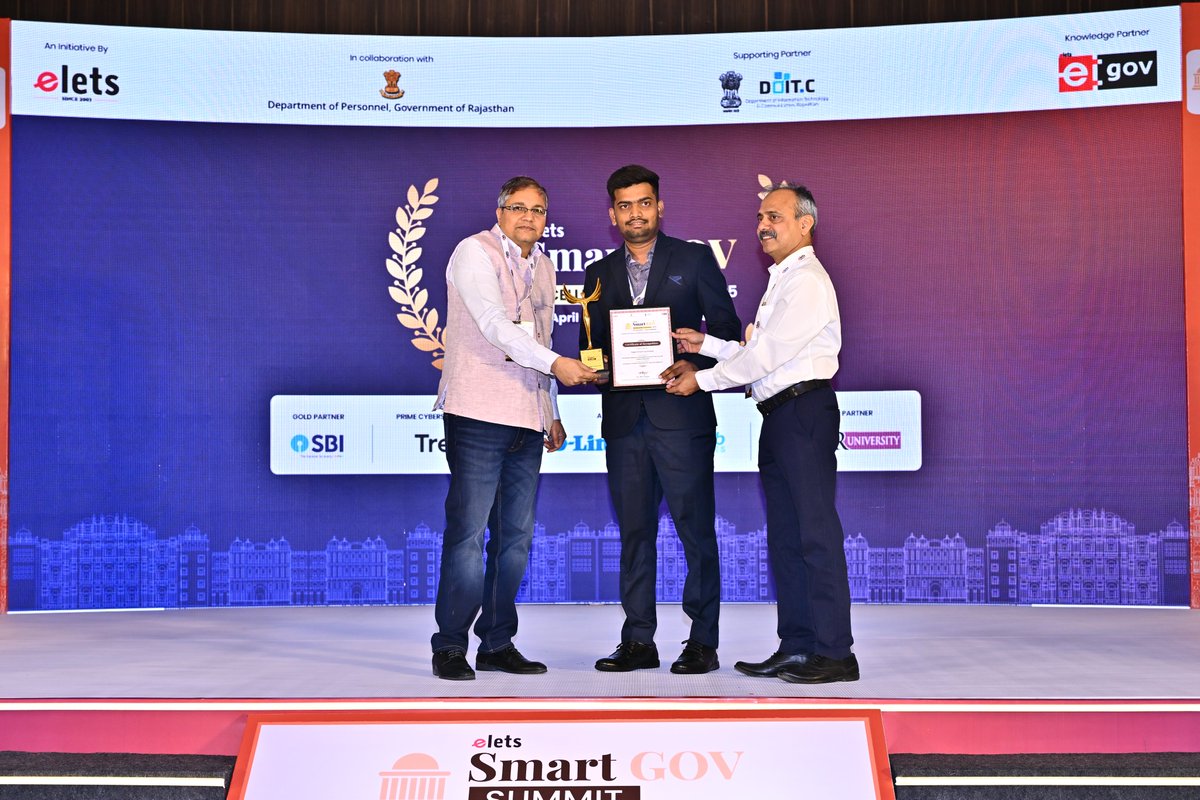 egovonline's tweet image. Smt. Shraddha Jani, Deputy Director (IT), Govt of Gujarat, won the Elets SmartGov Excellence Award 2025 for the e-Sarkar project. Raj Kumar Dudun received the award on her behalf at the SmartGov Summit in Jaipur.

#EletsSmartGovAwards2025 #eSarkarGujarat #TechForTransformation