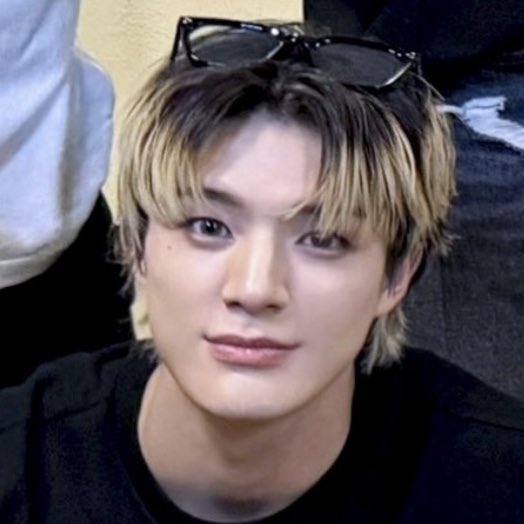 jn20192's tweet photo. 250510 #제노 #JENO https://t.co/ZGZpDaKjrr
