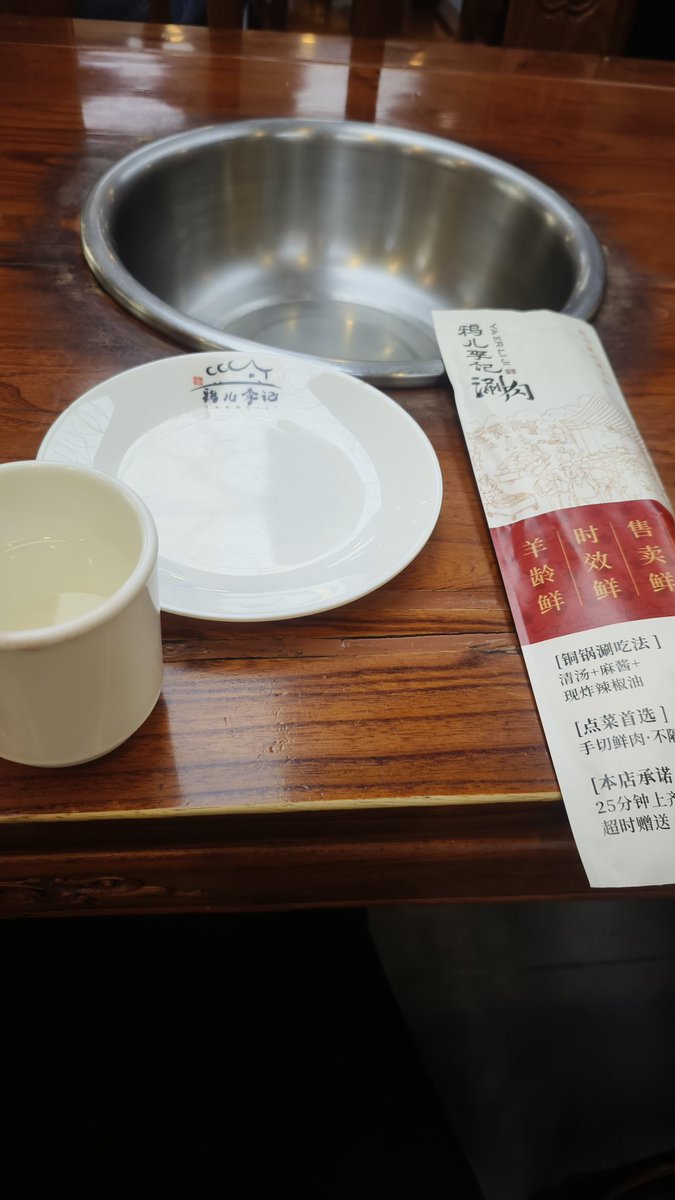 36DTP's tweet photo. 人总要靠一些感觉活着 https://t.co/uPTZLuicGq