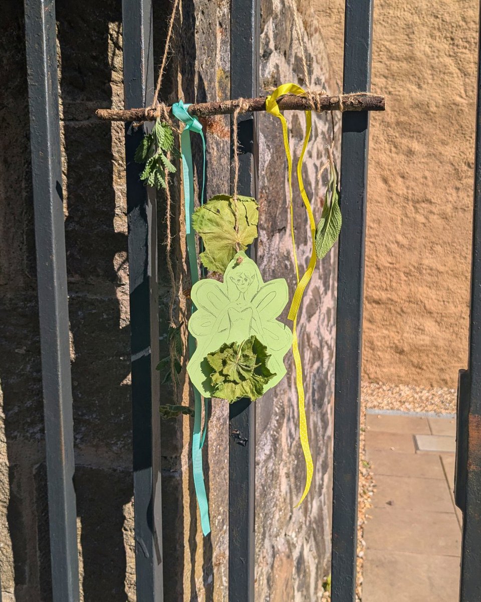 ProvanHall's tweet image. Today and Tomorrow at Provan Hall we have fairy charm crafts on! Come and make these mobile charms, using real herbs from our garden. 

Free and Family Friendly, on from 11am to 2pm!