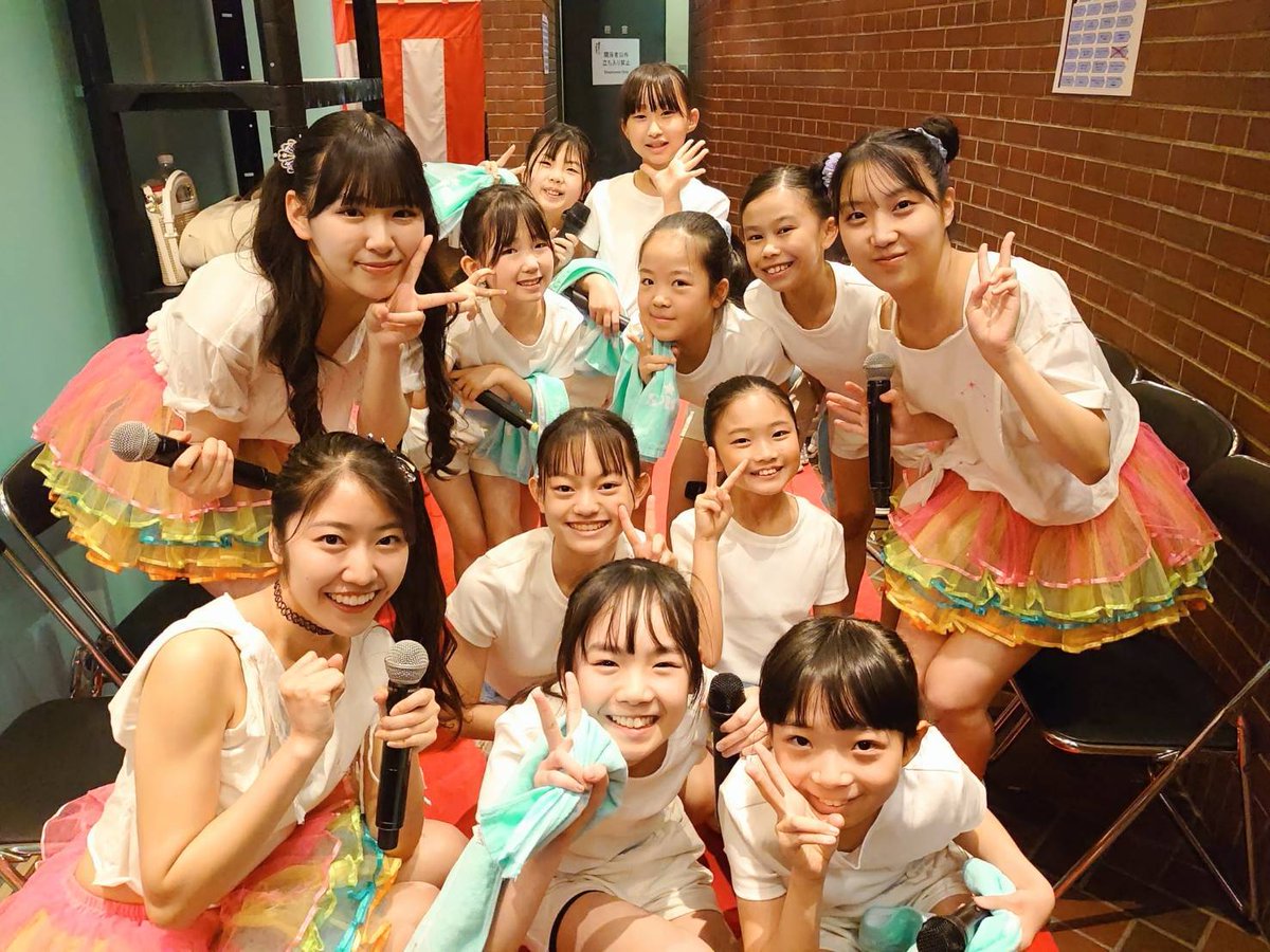 お疲れ様です!!
さやかです❤ 
今月のイベント決定しました！
5/31㈯ 12:30〜出演予定
#からあげハシゴ横丁
#舞鶴公園鴻臚館前広場
早くもまた #LYRA の先輩方と同じステージに出演させて頂きます✨
嬉しい〜🥰

#SPiCA
#さやか
#アクティブハカタ

x.com/Spica25officia…

x.com/LYRA_official/…