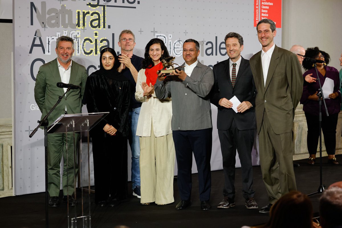 #BiennaleArchitettura2025 Golden Lion for Best National Participation to the #BahrainPavilion. “The Pavilion offers viable proposal for extreme heat conditions. As the designers explain, ‘architecture must address the dual challenges of environmental resilience and
