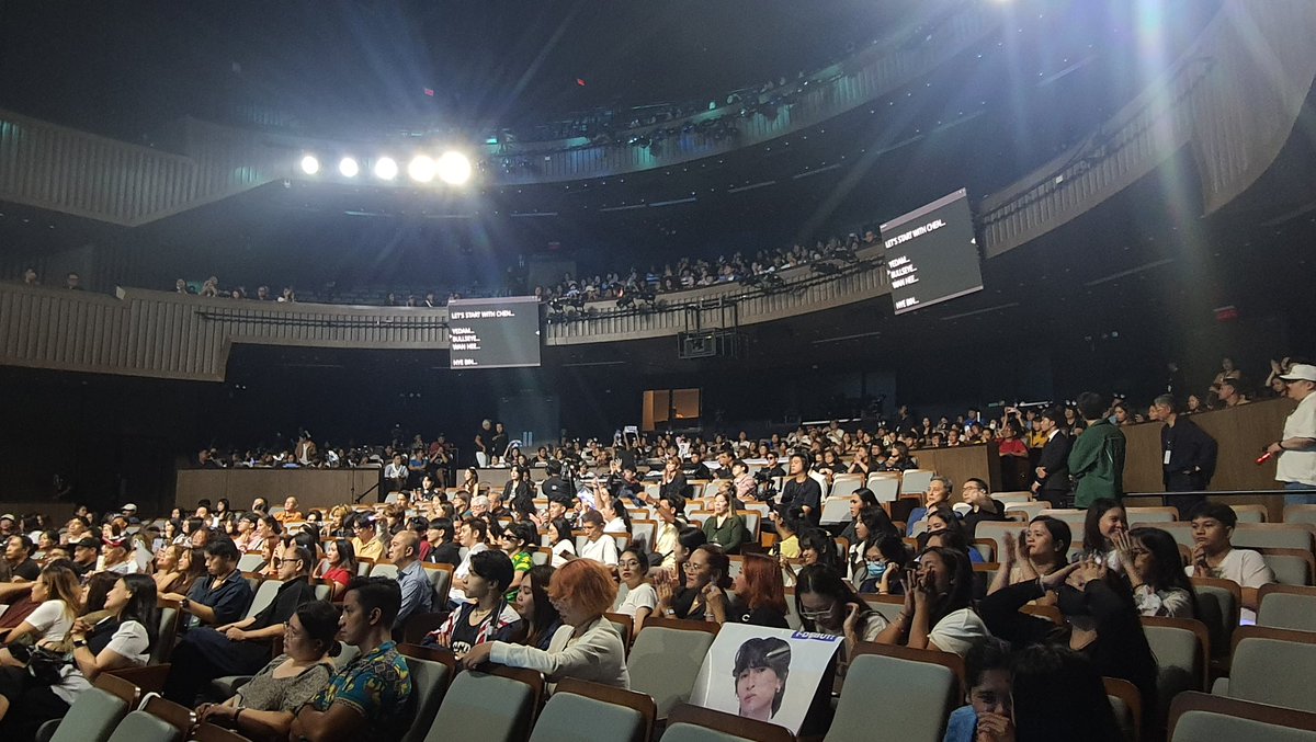 Be the NEXT: 9 Dreamers Finale at Samsung Performing Arts Theatre 💙

#BeTheNext_9Dreamers #비더넥스트_9드리머 #글로벌보이그룹데뷔프로젝트 #GlobalBoygroupDebutProject #kpop #tv5