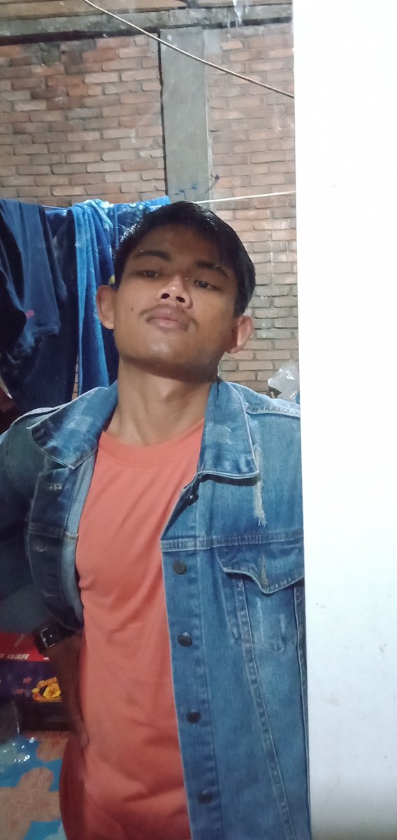Muhamma54954162's tweet photo. Yg udah tau mas yaudah diem aja, ga usah ribut kali muncungnya 🤣

Btw , kemana kita malam ini dek? https://t.co/5CcCVyMOKe