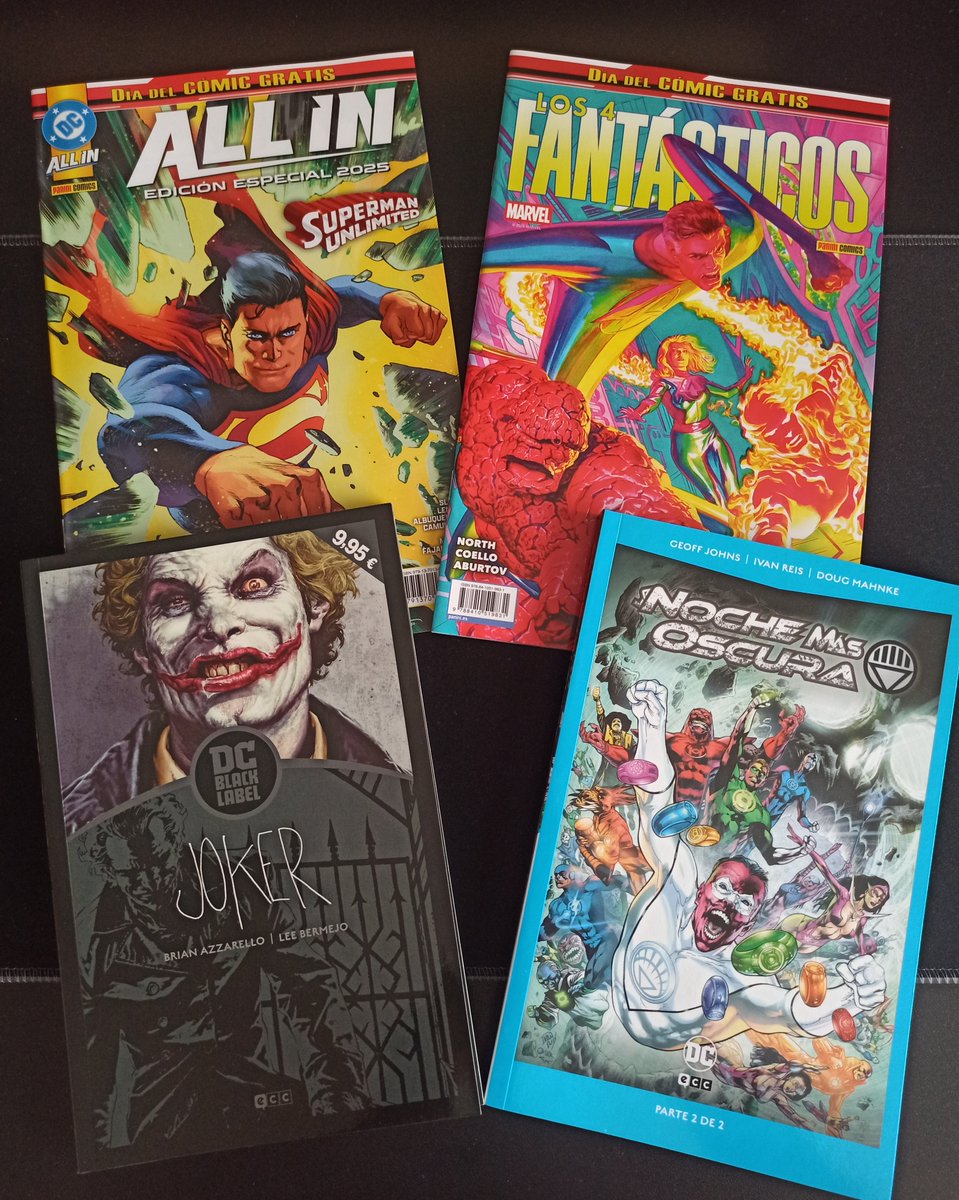 Feliz #DiaDelComicGratis, esta mañana me he pasado por <a href="/FRIKOMICS_LOGR/">FRIKOMICS</a> a comprar un par de DC Pocket y aprovechando este día me llevado un par de grapas gratis, una de #Superman y otra de #Los4Fantasticos, que este verano lo petaran muy fuerte en los cines.