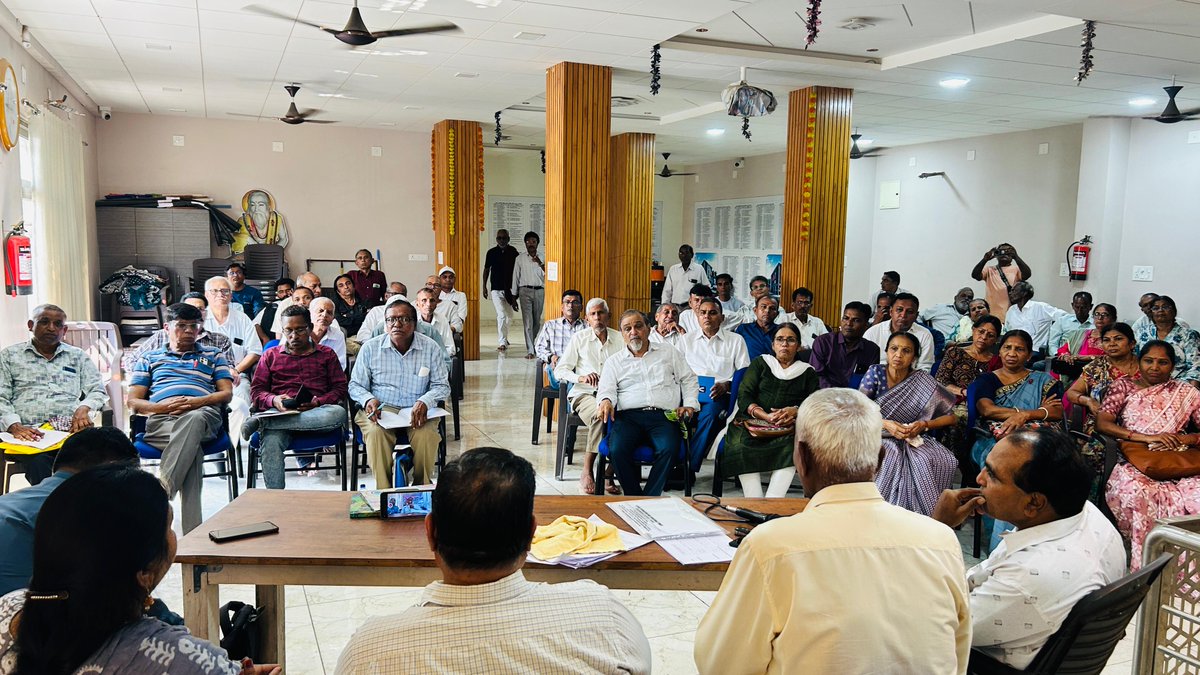 WamanCMeshram's tweet photo. #WamanMeshram
बामसेफ एवं  भारत मुक्ति मोर्चा  गुजरात राज्य स्तरीय मीटिंग
दि.10 - 05 - 2025 शनिवार
समय :- सुबह  11बजे से 5 बजे तक
स्थल :- संत शिरोमणी श्री रोहिदास समाज सेवा संघ सुभाषनगर, गु.हा.बोर्ड  पुराने पुलिस स्टेशन के पिछे, वीरमाया ( IOC ) रोड, चांनदखेडा, अहमदाबाद. https://t.co/QAAfqRMlXs