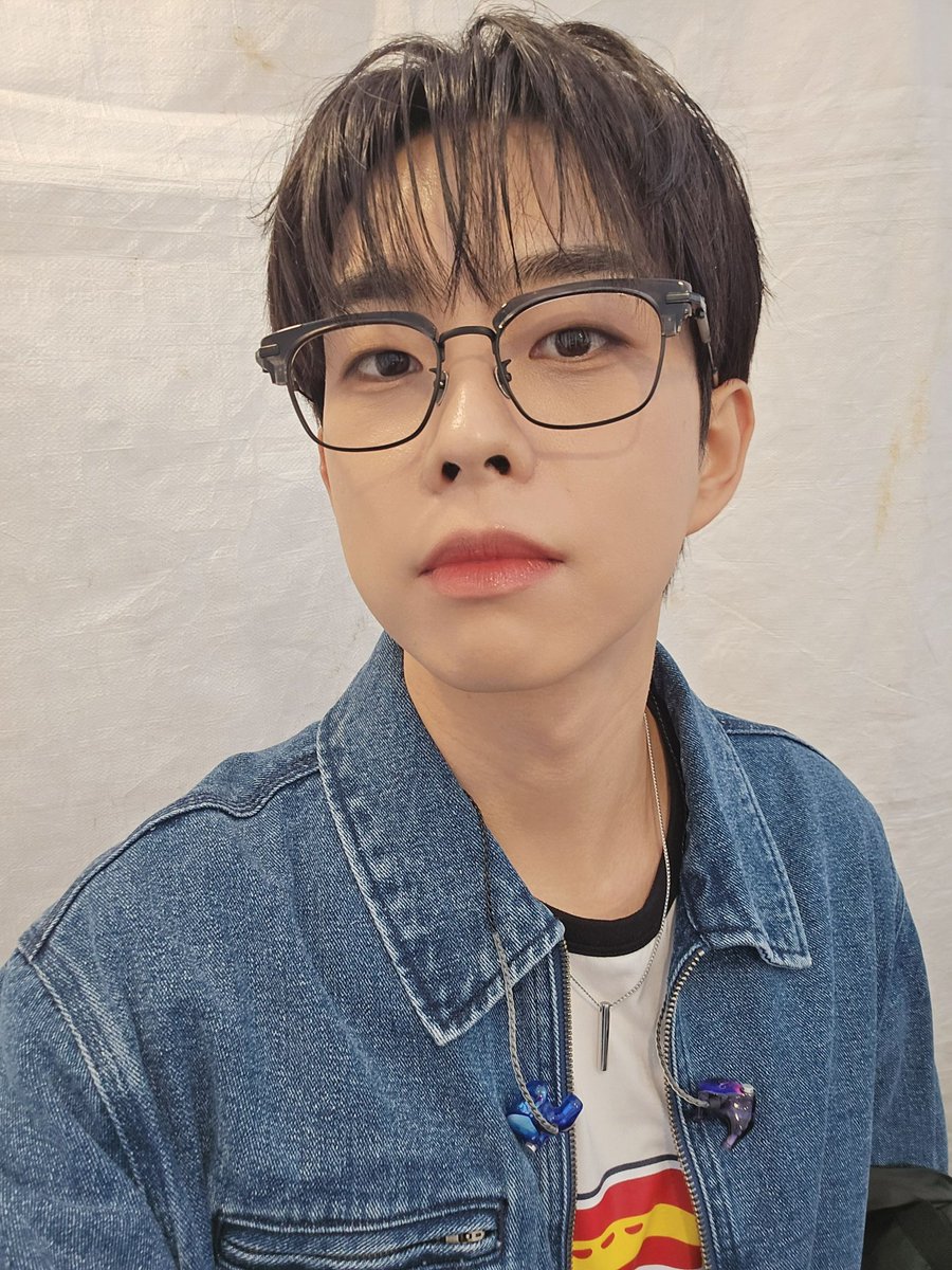 역대급 셀카 👓