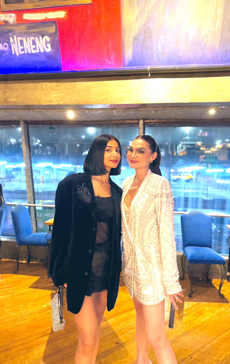 glaizaredux's tweet photo. Congrats @widefilmprod saya ng Born For This kanzert kagabi, pati seatmate ko. Indescribable Feeling ✨ https://t.co/B0jF1i8eEv