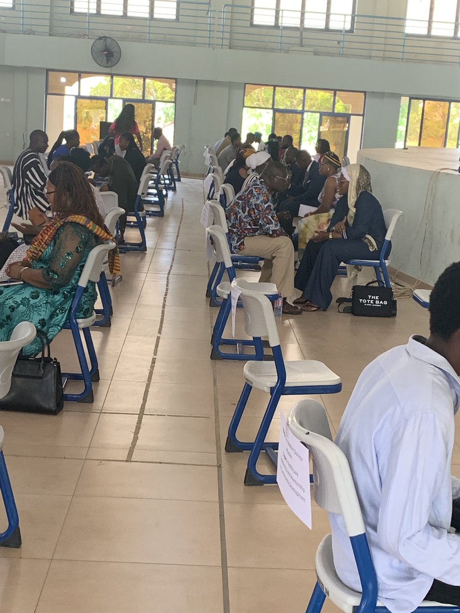 Speed mentorship session is going on right now, participants are taking turns to engage our mentors.
#bcwa #BarcampWa