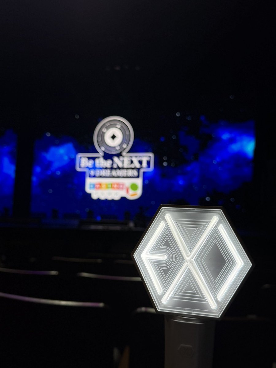 loeydelight61's tweet photo. Love u @CHEN_INB100 @weareoneEXO ๐ฅบ๐ซถ๐ป
#Chen #EXOChen #KimJongdae #์ฒธ #์์์ฒธ #๊น์ข
๋ #BeTheNext9DreamersTV5 #BTN9DTheFinalShowdown https://t.co/bZlx27Wi0z