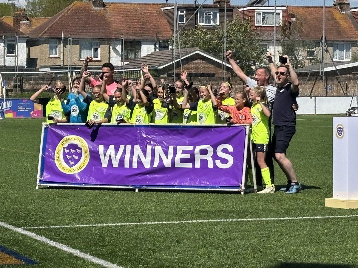 2-1 victory in the <a href="/SCWGFL/">SCWGFL</a> League Cup Final  - well done to our U12 Girls Blue 

#withdeanyouth #withdeangalaxy #cupwinners